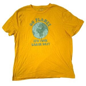 City Streets Yellow Earth Day Tee